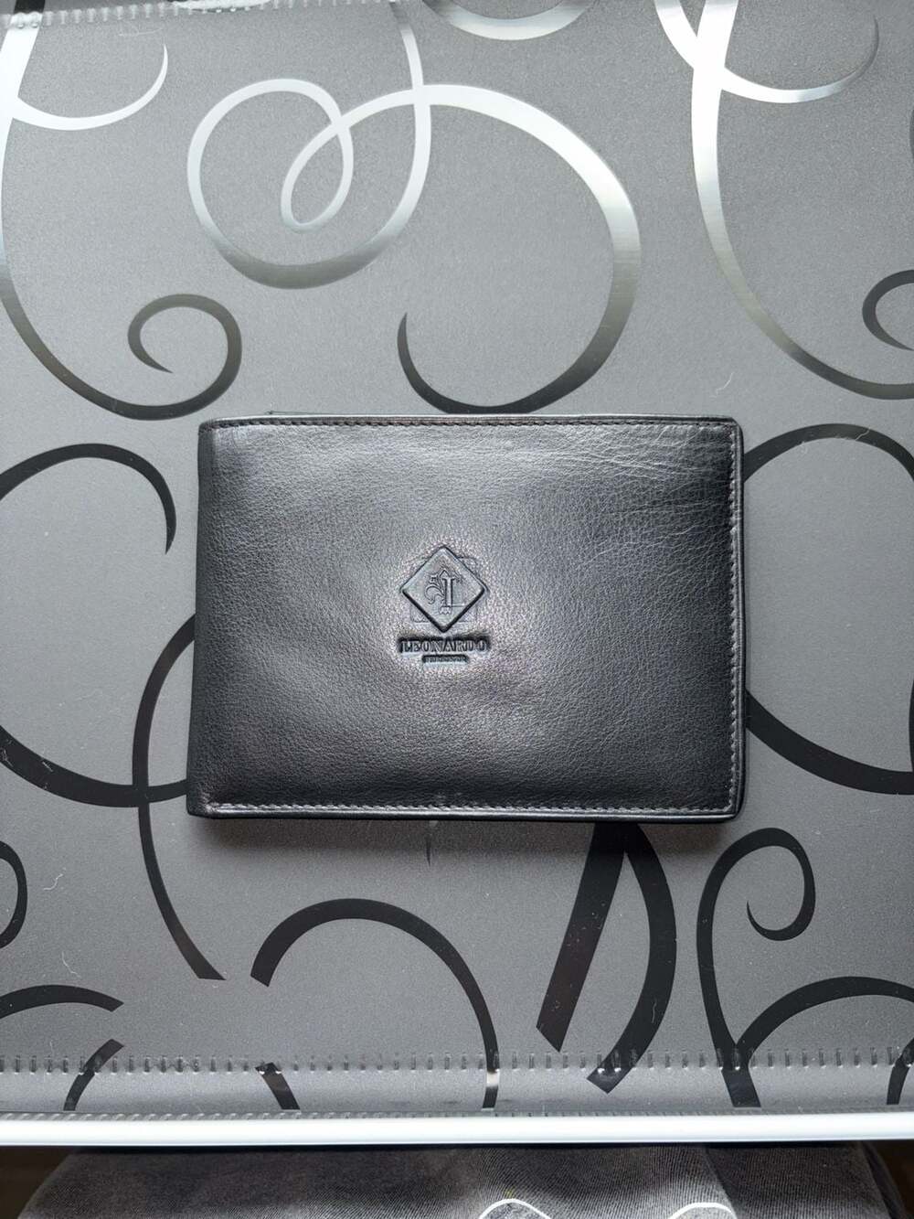 Leonardo Vera Pelle Genuine Black Leather Bifold Wallet